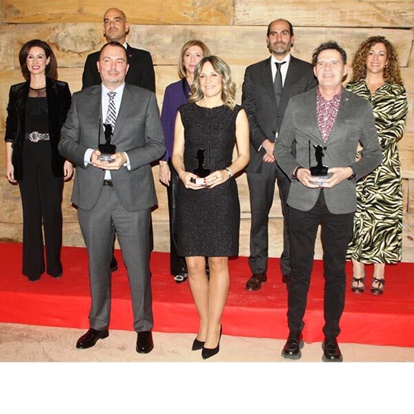 Centro Zaragoza recibe el premio mejor iniciativa empresarial RSE