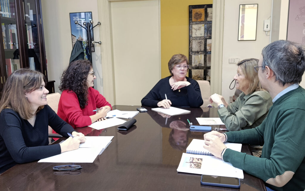 Reunión de trabajo en la sede de DPZ.