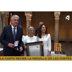 La Corporación Aragonesa de Radio y Televisión recibe la Medalla de las Cortes